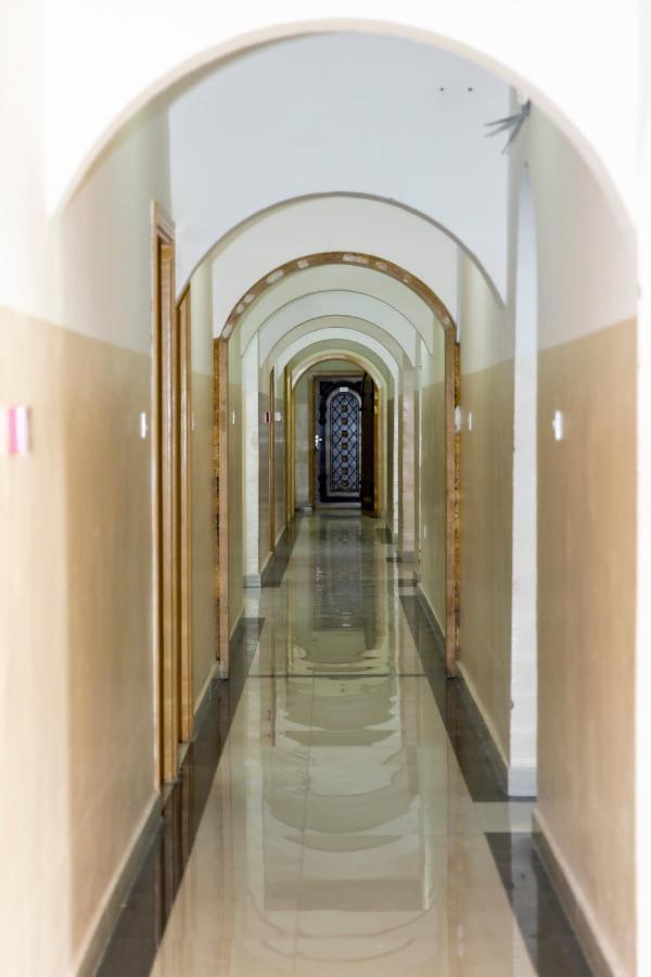 Arabian Sands Hotel فندق الرمال العربية Haima Exterior foto